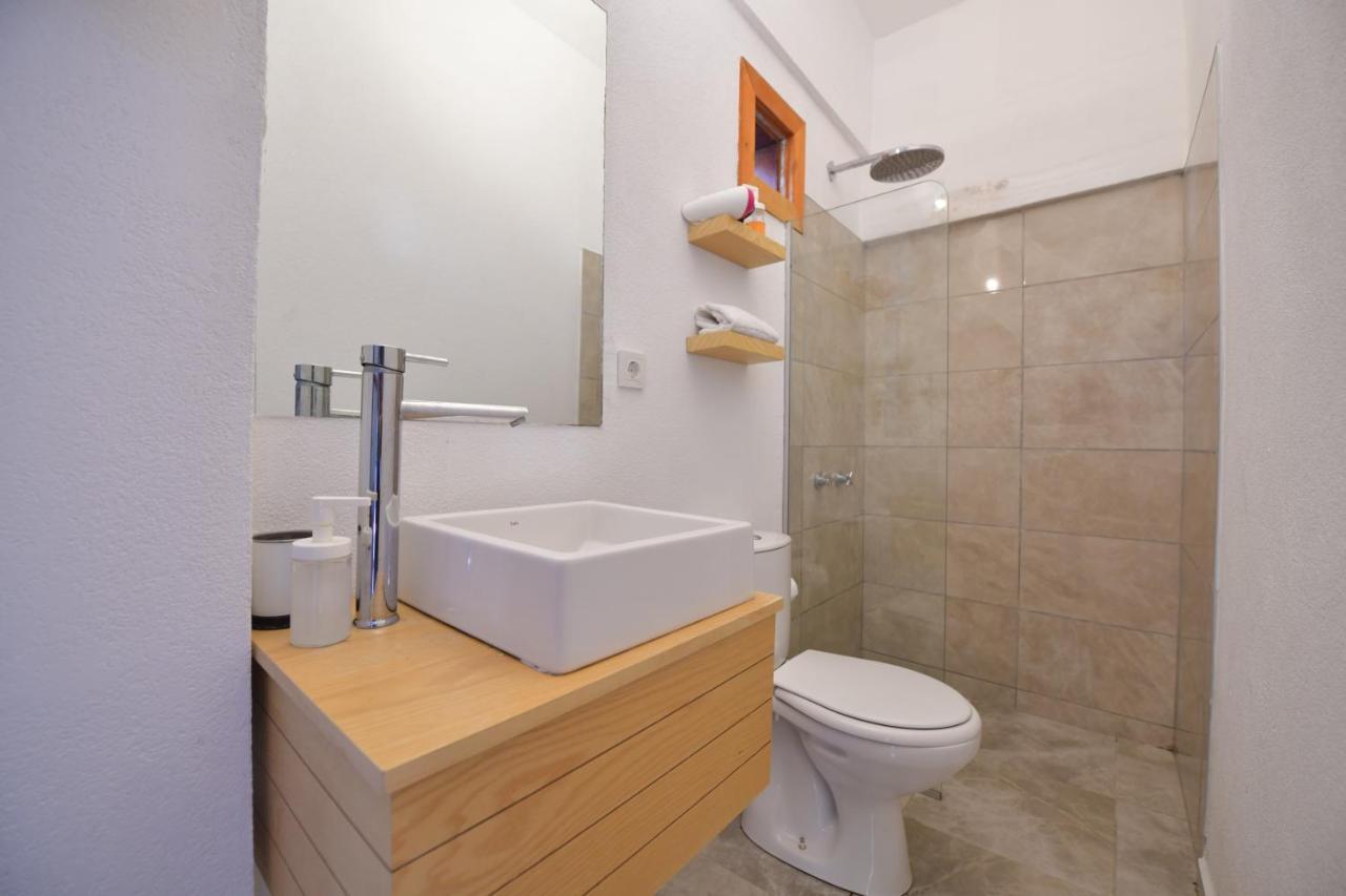 No 22 Riders' Inn Акьяка Экстерьер фото